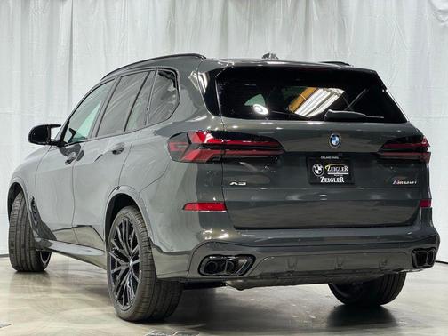 Gray Metallic 2026 BMW X5 M60i