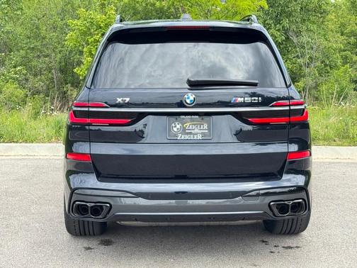 2026 BMW X7 M60i