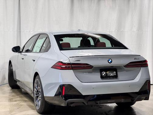 2026 BMW 530 i xDrive