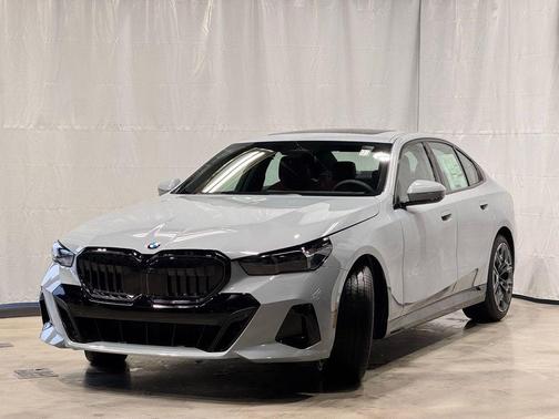 2026 BMW 530 i xDrive