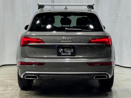 2023 Audi Q5 45 S line quattro Premium