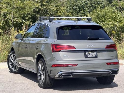 2023 Audi Q5 45 S line Premium Plus