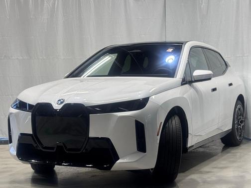 2026 BMW iX xDrive45