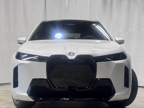2026 BMW iX xDrive45