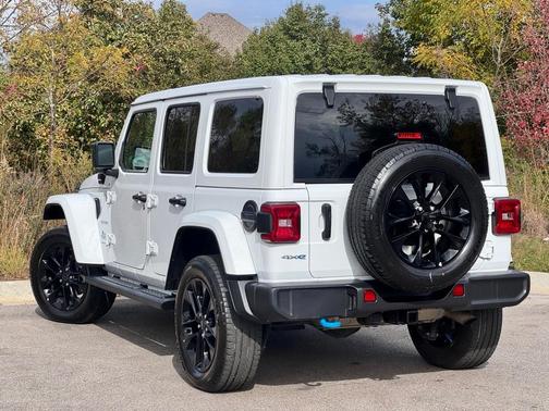 2024 Jeep Wrangler 4xe Sahara