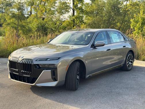 2026 BMW 740 i xDrive