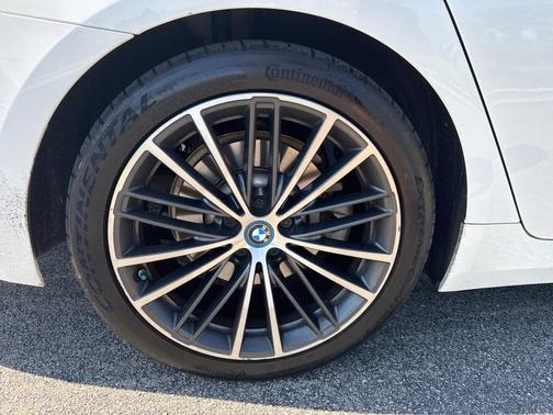 2023 BMW 530e 530e xDrive