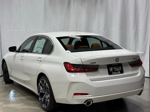 2025 BMW 330 i xDrive