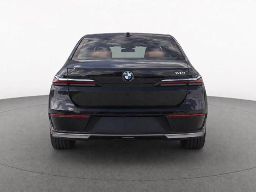 Black Sapphire Metallic 2027 BMW 740 i xDrive