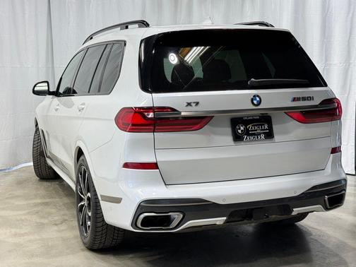 2022 BMW X7 M50i