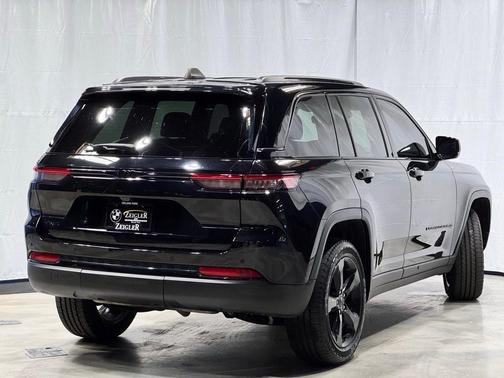2023 Jeep Grand Cherokee Altitude
