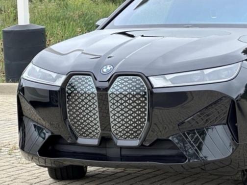 2025 BMW iX xDrive50