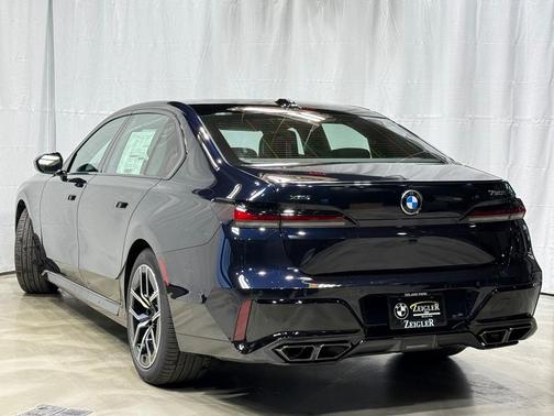 2026 BMW 760 760i xDrive