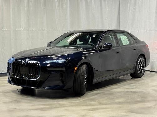 2026 BMW 760 760i xDrive