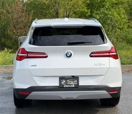 Mineral White Metallic 2026 BMW X3 30 xDrive