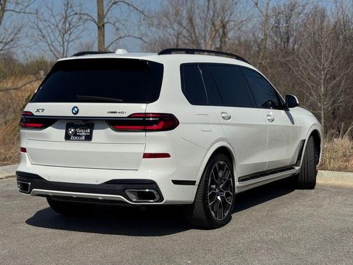 Alpine White 2024 BMW X7 xDrive40i