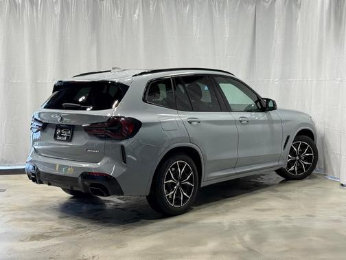 2023 BMW X3 M40i