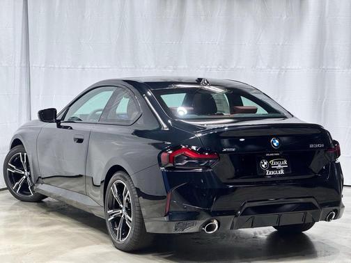 2026 BMW 230 i xDrive