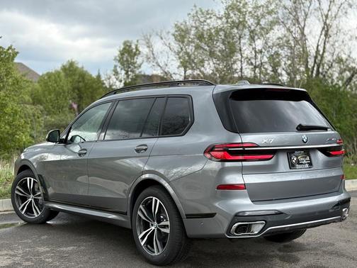 2026 BMW X7 xDrive40i