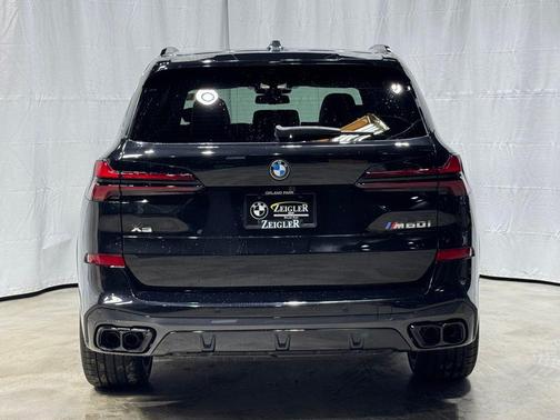 2026 BMW X5 M60i
