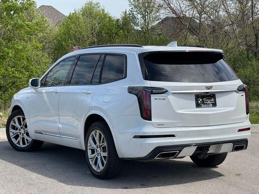Crystal White Tri-Coat 2020 Cadillac XT6 Sport AWD