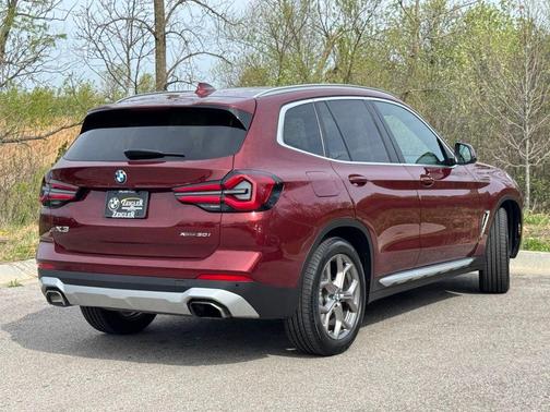 Aventurin Red Metallic 2022 BMW X3 xDrive30i
