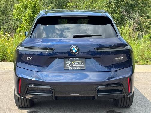 2026 BMW iX xDrive60