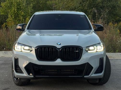 2023 BMW X4 M40i