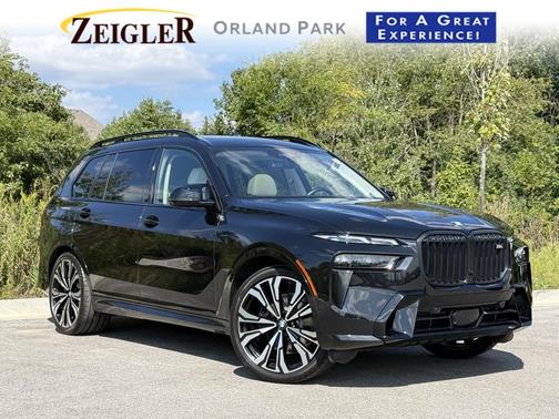 2023 BMW X7 M60i