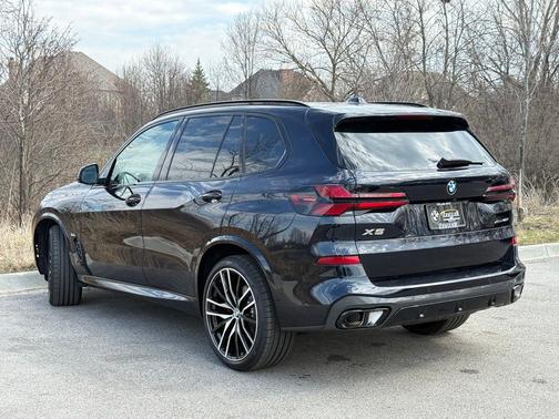 Black 2026 BMW X5 xDrive40i