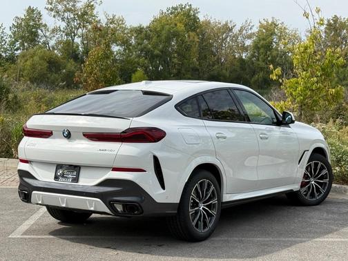 2026 BMW X6 xDrive40i