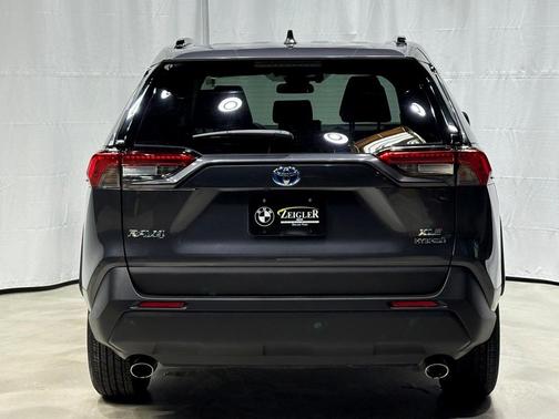 2021 Toyota RAV4 Hybrid XLE Premium