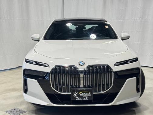 2023 BMW 760 760i xDrive