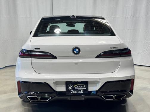 2023 BMW 760 760i xDrive