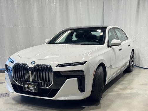 2023 BMW 760 760i xDrive
