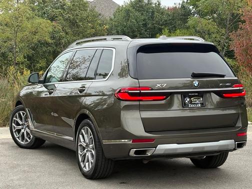 2023 BMW X7 xDrive40i