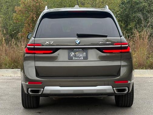 2023 BMW X7 xDrive40i