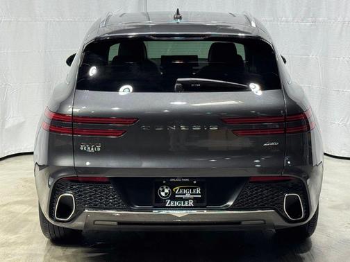 2024 Genesis GV70 2.5T