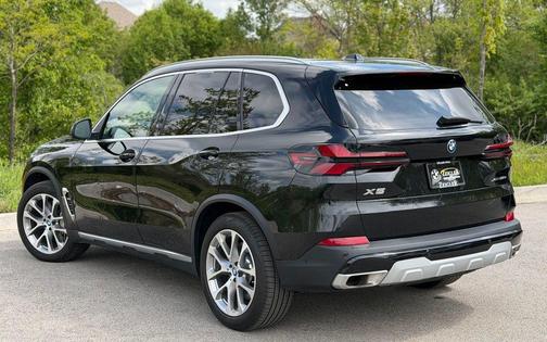 Black Sapphire Metallic 2024 BMW X5 PHEV xDrive50e
