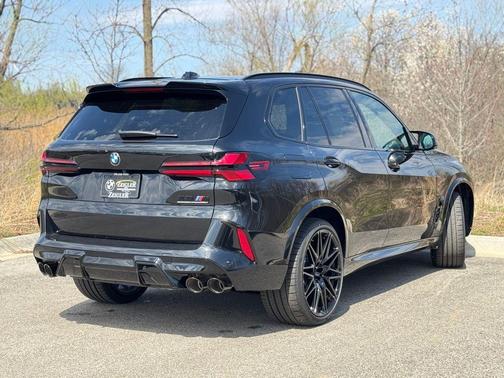 Black Sapphire Metallic 2026 BMW X5 M Competition