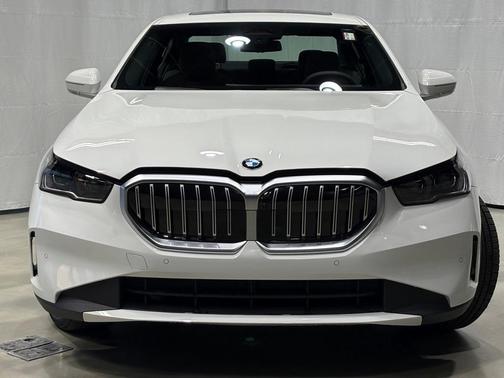 2026 BMW 530 i xDrive