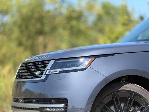 2025 Land Rover Range Rover P530 SE