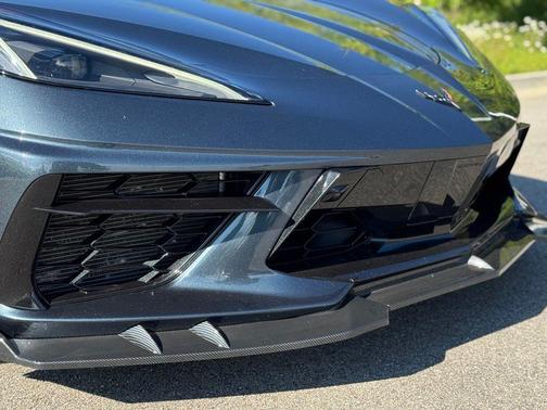 Shadow Gray Metallic 2020 Chevrolet Corvette Stingray w/3LT