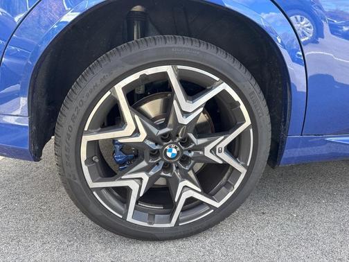 2025 BMW X2 M35i
