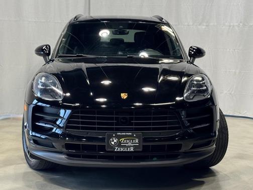 2021 Porsche Macan Base