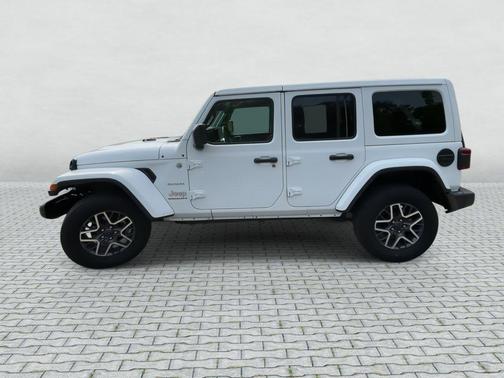 Bright White Clearcoat 2024 Jeep Wrangler Sahara