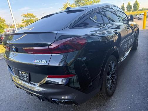 2025 BMW X6 M60i