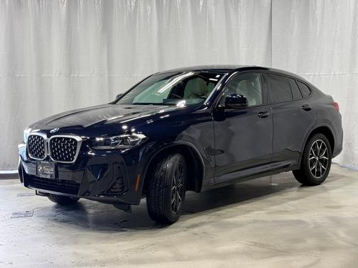 2023 BMW X4 xDrive30i