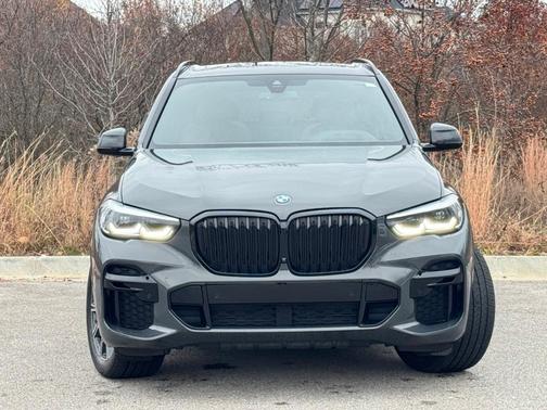 2023 BMW X5 M50i