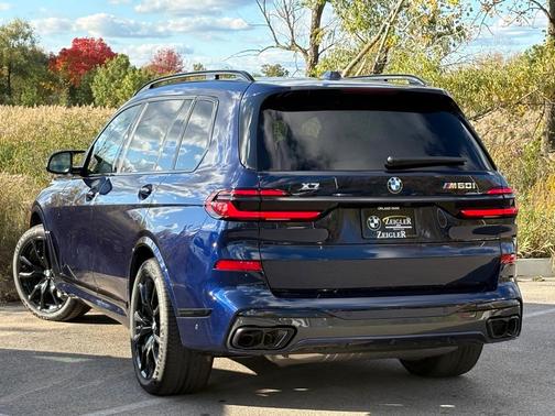 2026 BMW X7 M60i